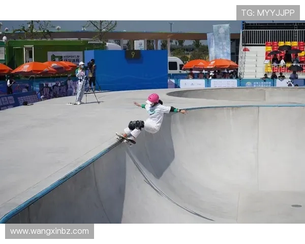 南京滑板队在极限运动嘉年华中以54分稳居积分榜首位